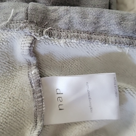 Nap lounge mock neck - Picture 5 of 6